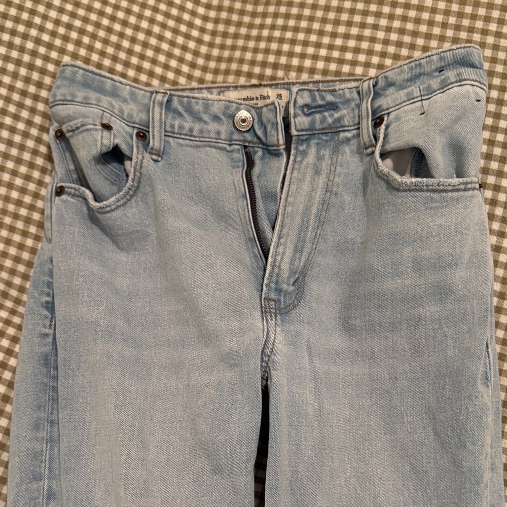 Abercrombie & Fitch Light Blue High-Rise Women’s Jeans skinny